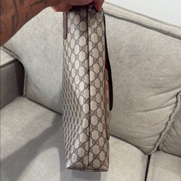 Gucci Cream and Brown Tote Bag with Iconic Monogram - Picture 5 of 10